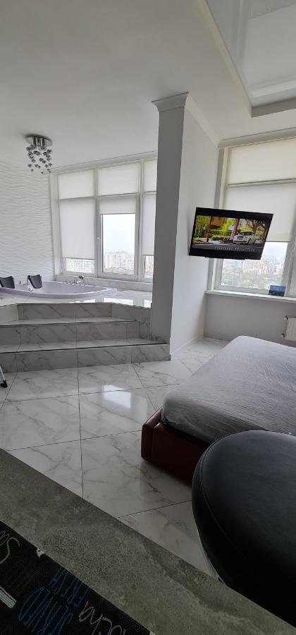 M&P Vip Appartments In Arkadia Oděsa Exteriér fotografie